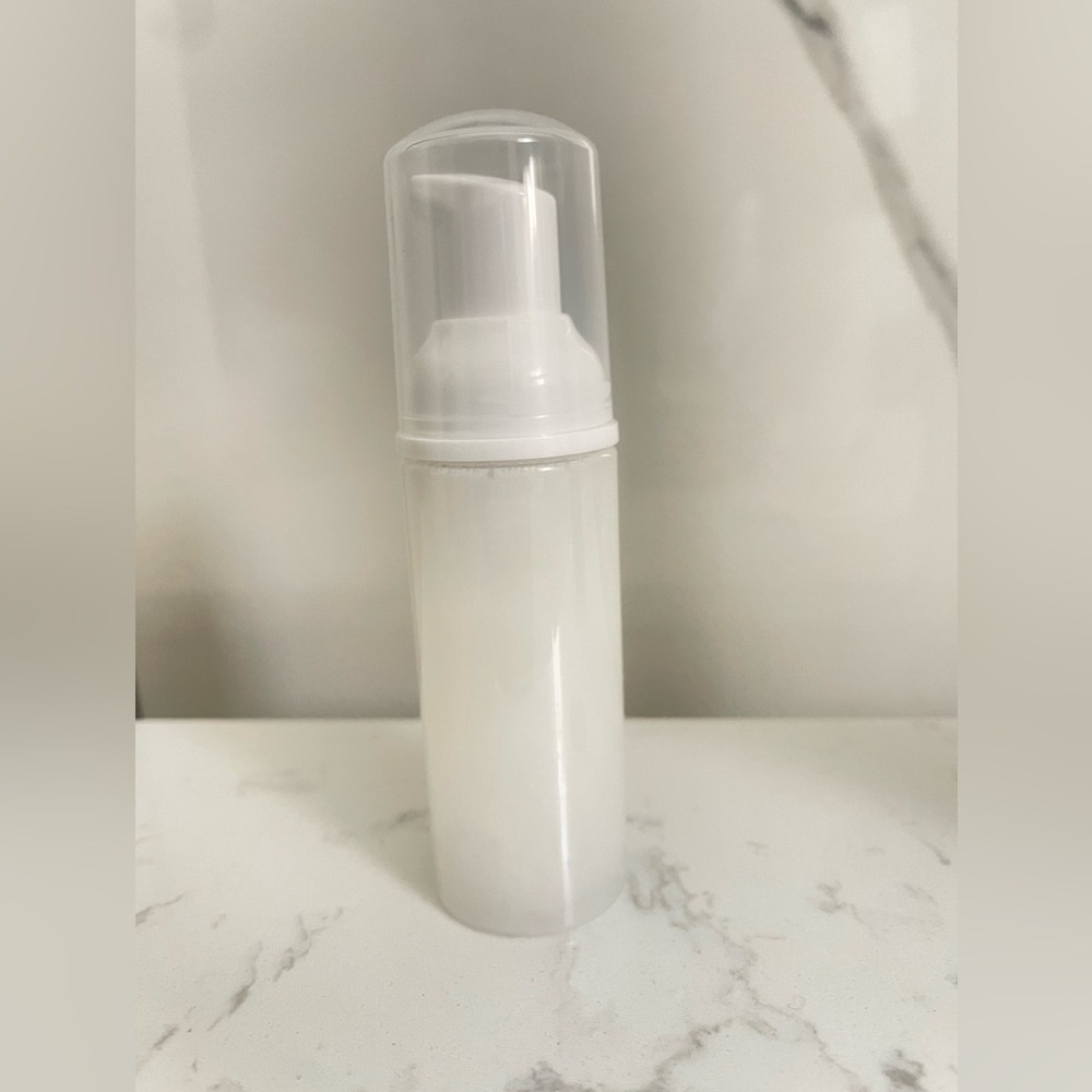 NEW Sensitive Skin Oatmeal & Honey Foaming Face Wash